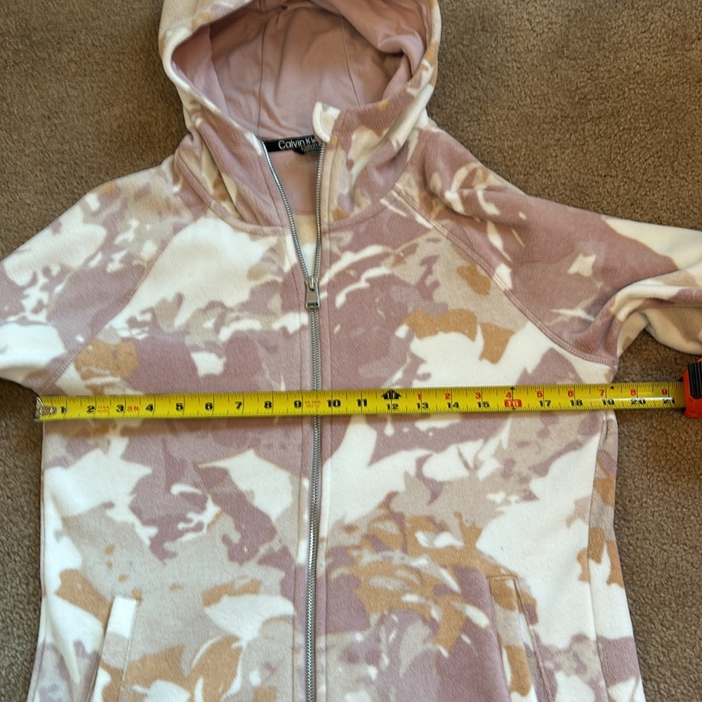 Calvin Klein Performance cute camo fleece hoodie. Small. Like new!! - Picture 9 of 14